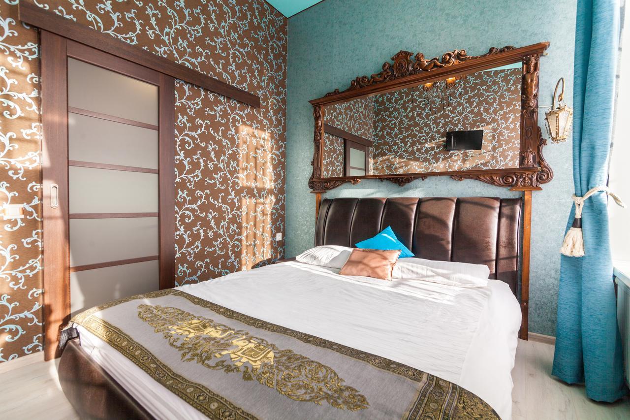 Austrian Apartments Leopolli Near Railway Station Lviv Buitenkant foto